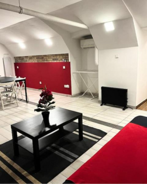 Stag & Party Travelers Flat